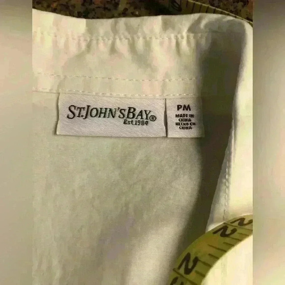 St John's Bay 3/4 Sleeve White Button Down Career Shirt Women Medium Petite - Picture 8 of 8